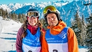 Anna und Julian aus der Bergmenschen Staffel 9 stehen an der Skiabfahrt  | Bild: BR/Luis Trautmann