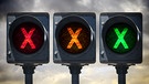 Verkehrsampel mit X, Symbolfoto Ampel-Koalition und Ampel-Streit | Bild: picture alliance / CHROMORANGE | Christian Ohde