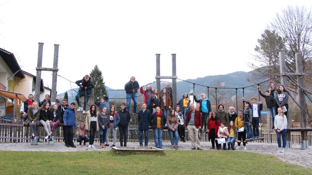Gruppenbild der ersten Workshopgruppe in Oberammergau. | Bild: BR