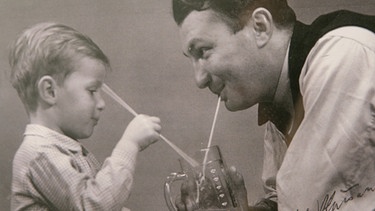 Erich Ohser mit seinem Sohn | Bild: BR