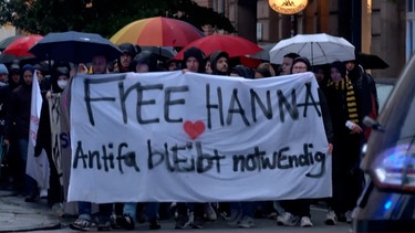Demonstration in Nürnberg Gostenhof, nach der Verhaftung von Hanna S. | Bild: BR